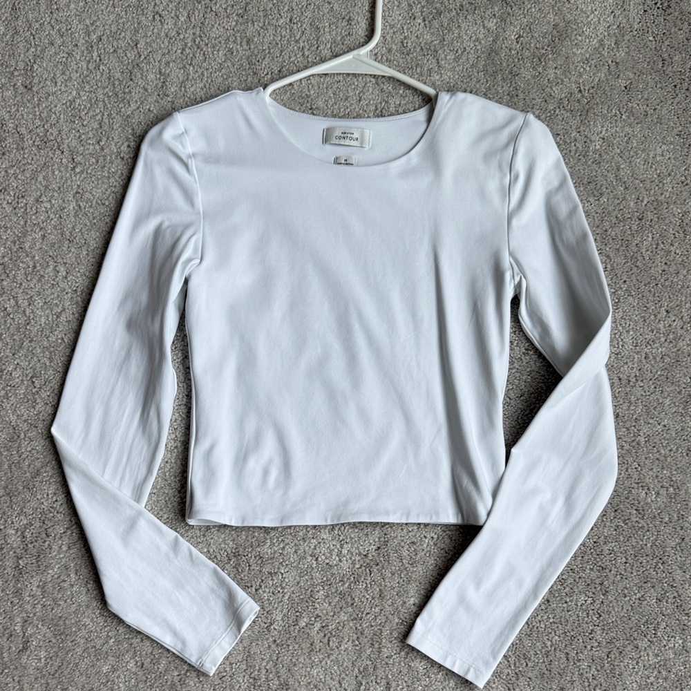 Aritzia Contour White Long Sleeve Tee
